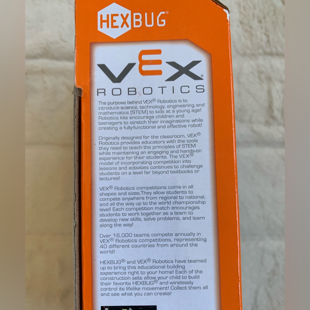 HEXBUG Robotics Construction Set Crossbow Launcher - Picture 4 of 5